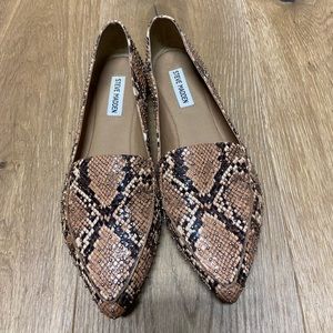 Steve Madden snake skin flats